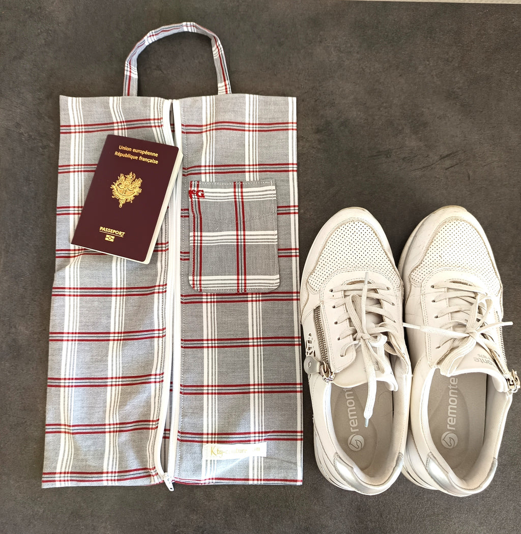 pochette pour chaussures