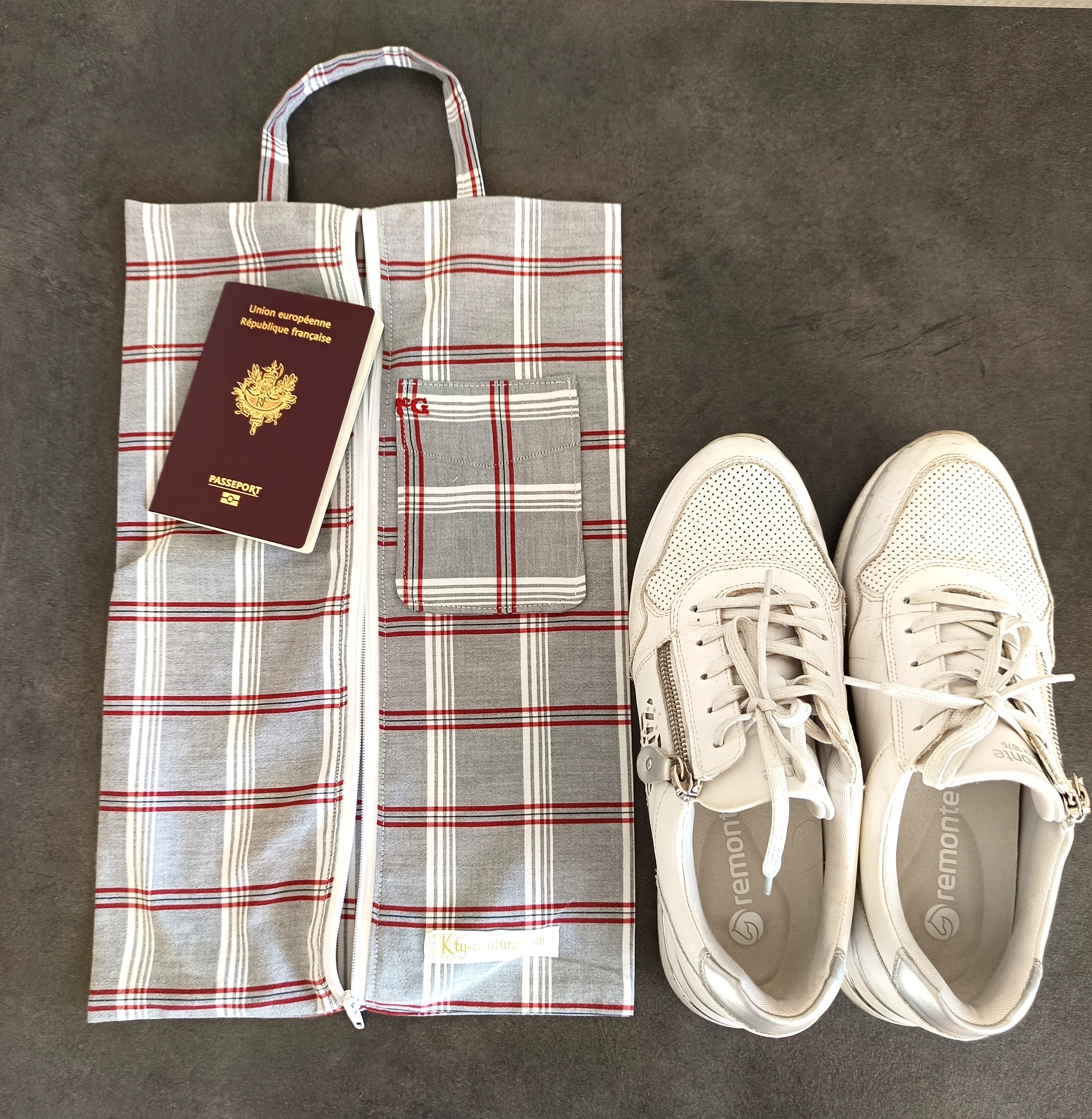 pochette pour chaussures