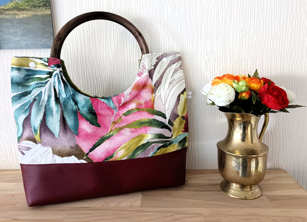 sac  avec anses en bois